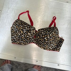 B. Tempted push-up bra